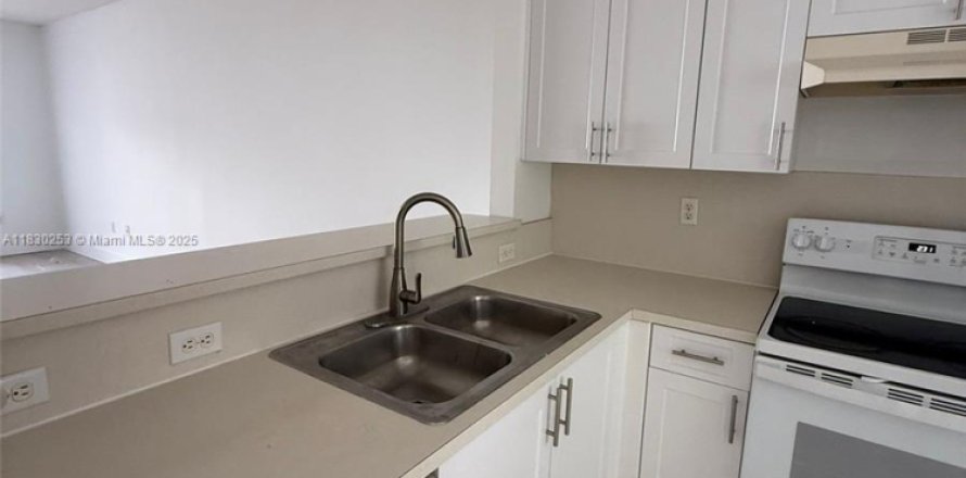 Touwnhouse à Homestead, Floride 2 chambres, 98.94 m2 № 1809452
