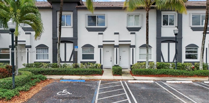 Touwnhouse à Homestead, Floride 3 chambres, 134.89 m2 № 1887363