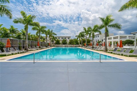 Adosado en venta en Doral, Florida, 4 dormitorios, 168.34 m2 № 1693330 - foto 19