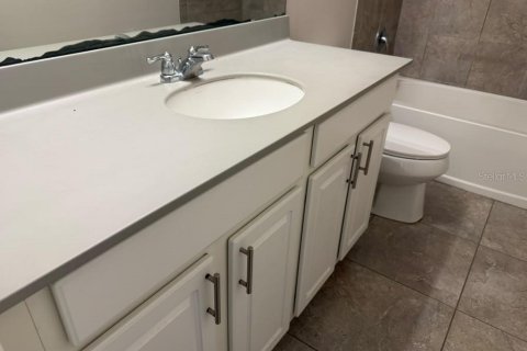 Touwnhouse à vendre à Kissimmee, Floride: 3 chambres, 148.92 m2 № 2414028 - photo 17