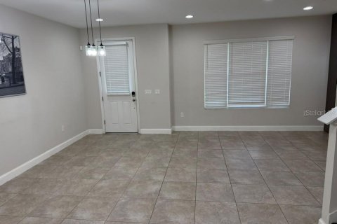 Touwnhouse à vendre à Kissimmee, Floride: 3 chambres, 148.92 m2 № 2414028 - photo 14