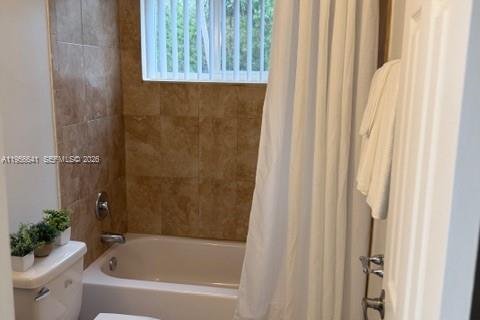 Condominio en alquiler en Fort Lauderdale, Florida, 1 dormitorio, 56.21 m2 № 2011784 - foto 7