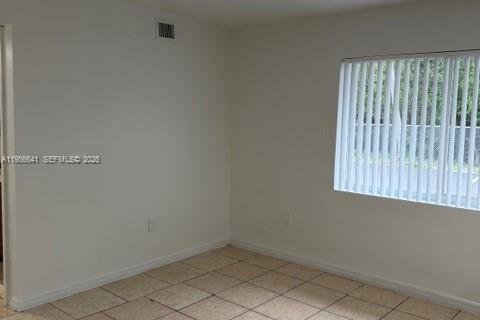 Condominio en alquiler en Fort Lauderdale, Florida, 1 dormitorio, 56.21 m2 № 2011784 - foto 18