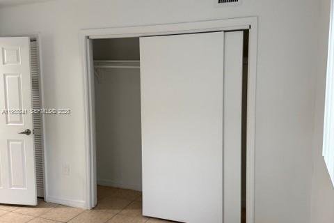 Condominio en alquiler en Fort Lauderdale, Florida, 1 dormitorio, 56.21 m2 № 2011784 - foto 12