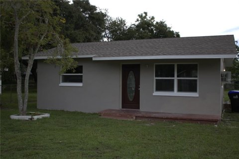 House in Ocoee, Florida 2 bedrooms, 70.05 sq.m. № 1907158 - photo 1
