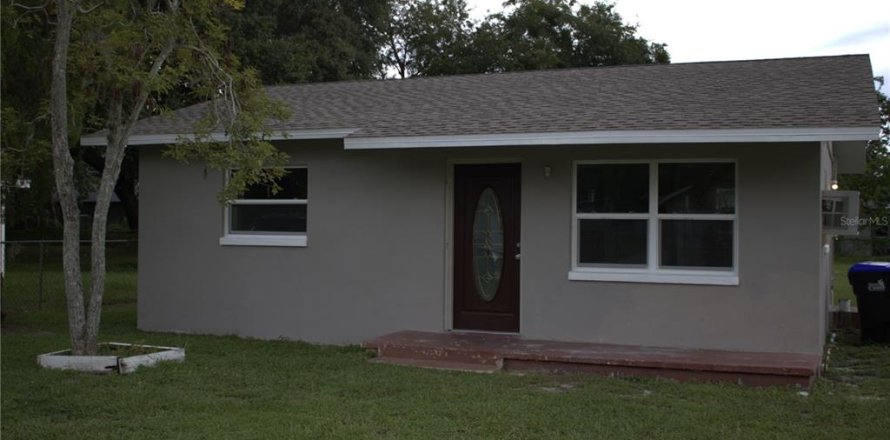 House in Ocoee, Florida 2 bedrooms, 70.05 sq.m. № 1907158