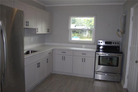 House in Ocoee, Florida 2 bedrooms, 70.05 sq.m. № 1907158 - photo 3