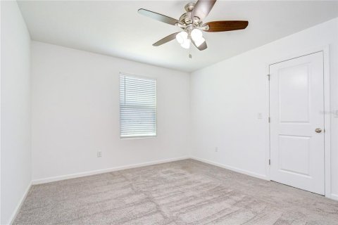 Villa ou maison à vendre à Zephyrhills, Floride: 4 chambres, 209.96 m2 № 2298473 - photo 18