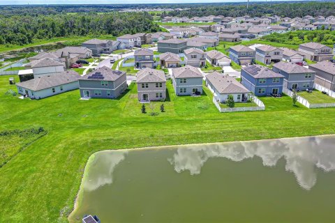 Villa ou maison à vendre à Zephyrhills, Floride: 4 chambres, 209.96 m2 № 2298473 - photo 2