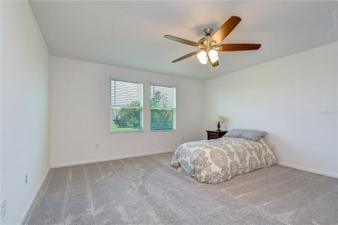 Villa ou maison à vendre à Zephyrhills, Floride: 4 chambres, 209.96 m2 № 2298473 - photo 13