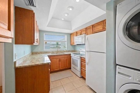 Condominio en venta en Bradenton, Florida, 2 dormitorios, 87.98 m2 № 2151101 - foto 10