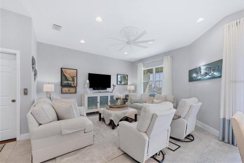 Townhouse in Placida, Florida 3 bedrooms, 222.04 sq.m. № 2096238 - photo 13