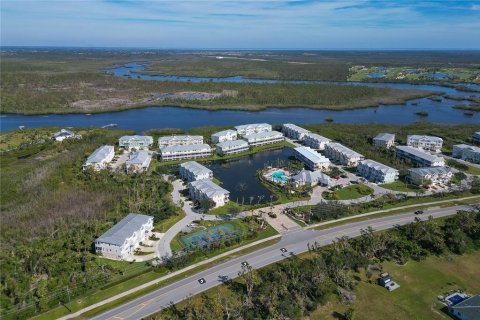 Townhouse in Placida, Florida 3 bedrooms, 222.04 sq.m. № 2096238 - photo 3