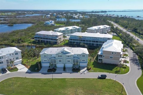 Townhouse in Placida, Florida 3 bedrooms, 222.04 sq.m. № 2096238 - photo 7