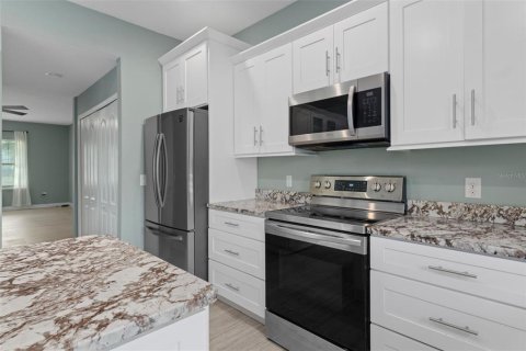 Villa ou maison à vendre à Weeki Wachee, Floride: 6 chambres, 362.88 m2 № 1845416 - photo 17
