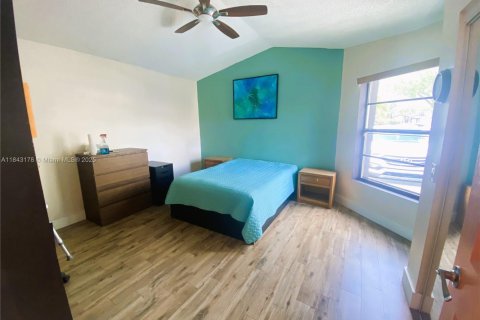 Condo in Miami, Florida, 2 bedrooms  № 1836361 - photo 27