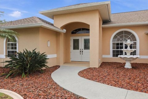 Villa ou maison à vendre à Rotonda, Floride: 3 chambres, 208.29 m2 № 2433493 - photo 6