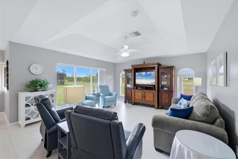 Villa ou maison à vendre à Rotonda, Floride: 3 chambres, 208.29 m2 № 2433493 - photo 13