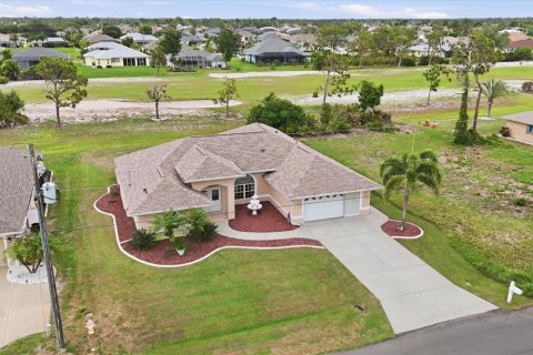 Villa ou maison à Rotonda, Floride 3 chambres, 208.29 m2 № 2433493