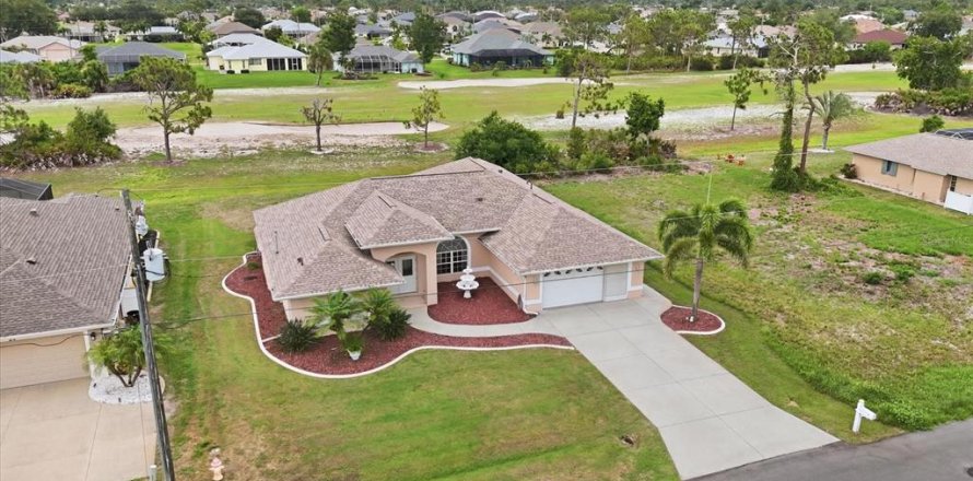 Villa ou maison à Rotonda, Floride 3 chambres, 208.29 m2 № 2433493