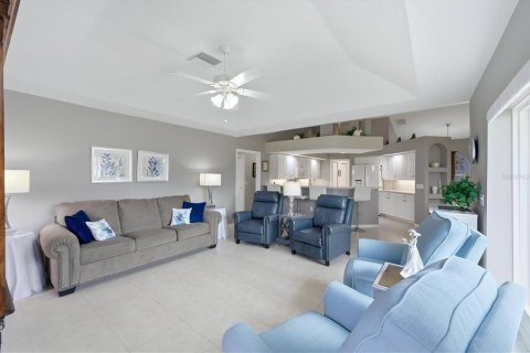 Villa ou maison à vendre à Rotonda, Floride: 3 chambres, 208.29 m2 № 2433493 - photo 15