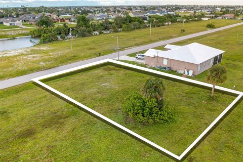 Terrain à vendre à Cape Coral, Floride № 2223923 - photo 3