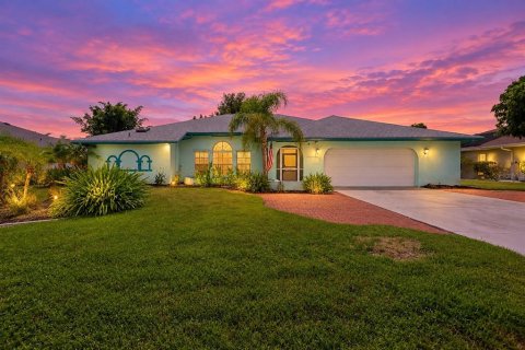 Villa ou maison à Punta Gorda, Floride 3 chambres, 207.26 m2 № 2266997