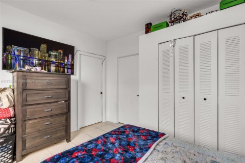 Купить кондоминиум в Майами, Флорида 2 спальни, 83.98м2, № 1868226 - фото 18