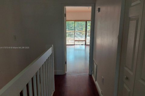 Adosado en alquiler en Miami, Florida, 2 dormitorios, 166.48 m2 № 1960886 - foto 23