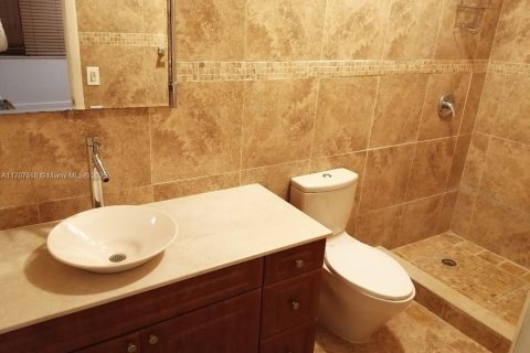 Adosado en alquiler en Miami, Florida, 2 dormitorios, 166.48 m2 № 1960886 - foto 26