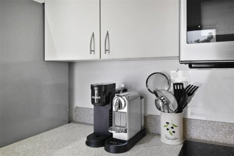 Villa ou maison à louer à Bradenton, Floride: 2 chambres, 99.31 m2 № 1773398 - photo 9