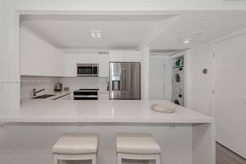 Condominio en alquiler en Miami Beach, Florida, 1 dormitorio, 81.75 m2 № 339265 - foto 16