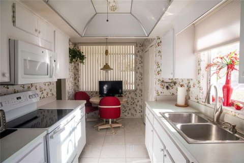 Condo in Clearwater, Florida, 2 bedrooms  № 1630705 - photo 6
