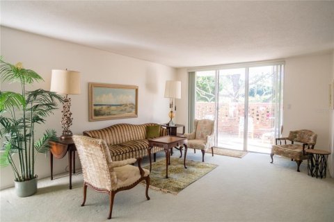 Condo in Clearwater, Florida, 2 bedrooms  № 1630705 - photo 8