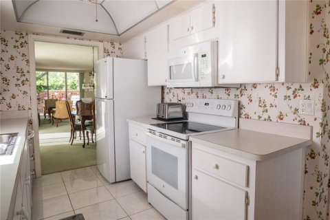 Condo in Clearwater, Florida, 2 bedrooms  № 1630705 - photo 4