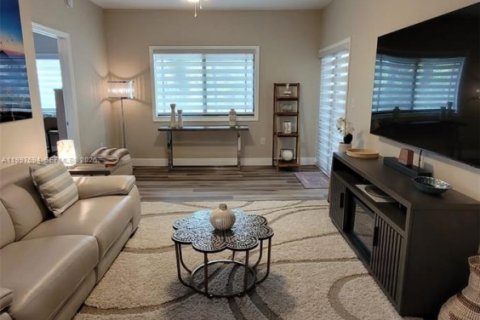 Condominio en alquiler en Palm Beach Gardens, Florida, 2 dormitorios, 106.74 m2 № 2063574 - foto 15