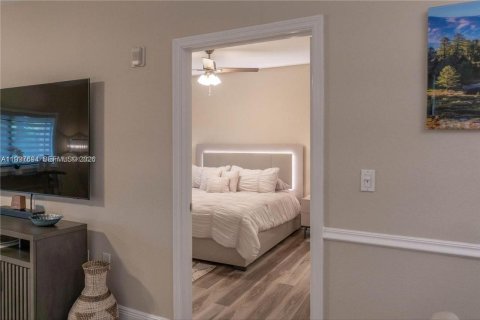 Condominio en alquiler en Palm Beach Gardens, Florida, 2 dormitorios, 106.74 m2 № 2063574 - foto 17