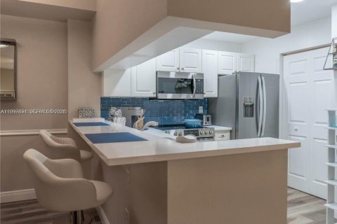 Condominio en alquiler en Palm Beach Gardens, Florida, 2 dormitorios, 106.74 m2 № 2063574 - foto 3