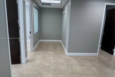 Oficina en alquiler en Miami Lakes, Florida № 1168593 - foto 1