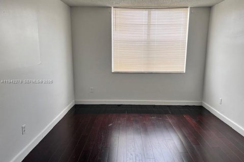 Copropriété à louer à Miami, Floride: 1 chambre, 76.74 m2 № 1999810 - photo 20