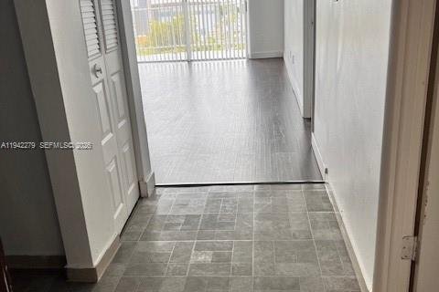 Copropriété à louer à Miami, Floride: 1 chambre, 76.74 m2 № 1999810 - photo 13