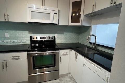 Copropriété à louer à Miami, Floride: 1 chambre, 76.74 m2 № 1999810 - photo 8