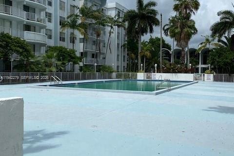 Copropriété à louer à Miami, Floride: 1 chambre, 76.74 m2 № 1999810 - photo 29