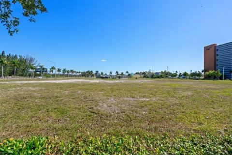 Propiedad comercial en venta en Florida City, Florida № 1862202 - foto 10