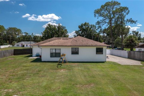 House in Winter Haven, Florida 3 bedrooms, 163.32 sq.m. № 1900010 - photo 29