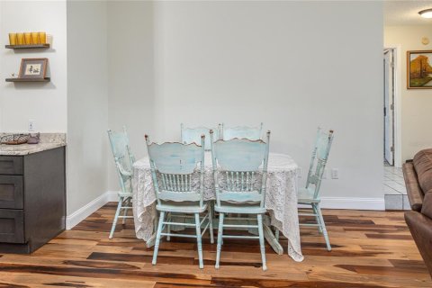 House in Winter Haven, Florida 3 bedrooms, 163.32 sq.m. № 1900010 - photo 12