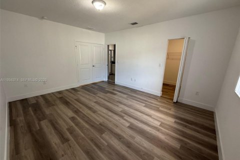 Touwnhouse à louer à Miami, Floride: 3 chambres, 157.38 m2 № 2012022 - photo 6