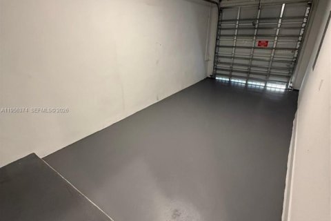 Touwnhouse à louer à Miami, Floride: 3 chambres, 157.38 m2 № 2012022 - photo 12