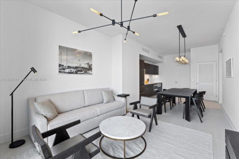 Condo in Miami, Florida, 3 bedrooms  № 2052816 - photo 7