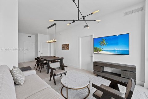 Condo in Miami, Florida, 3 bedrooms  № 2052816 - photo 6